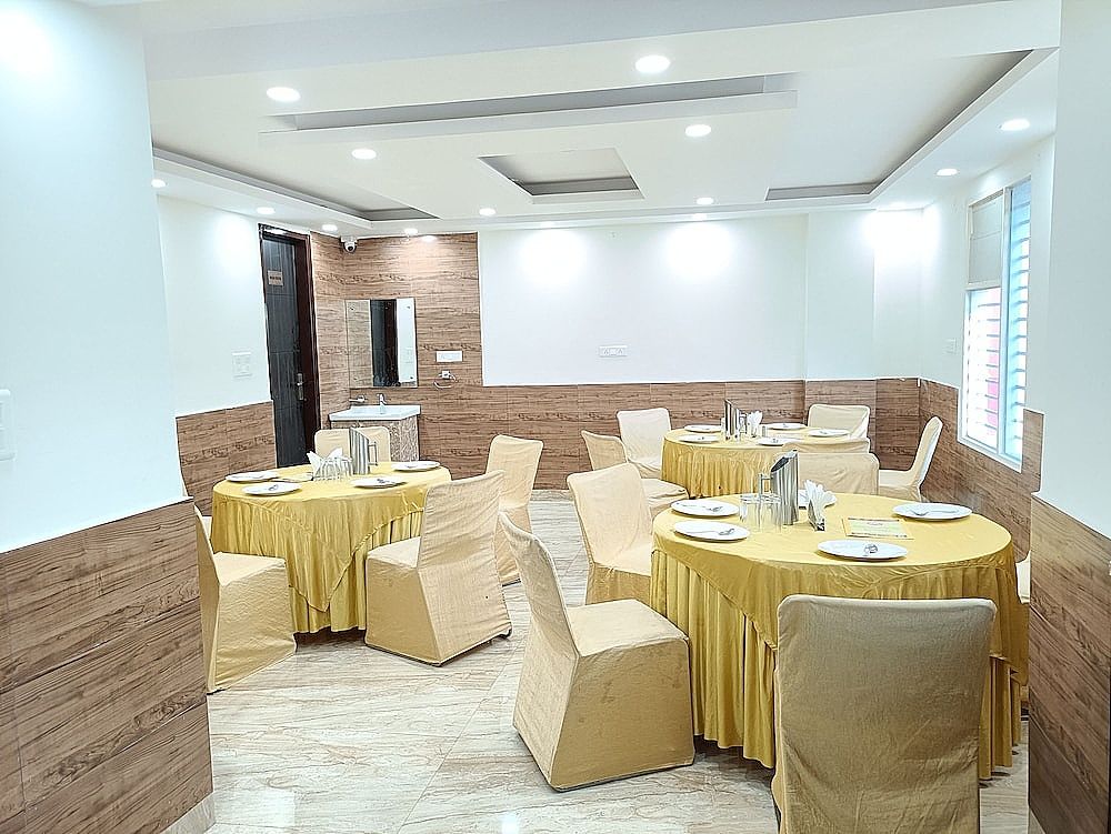 undefined Shivaka Inn 8