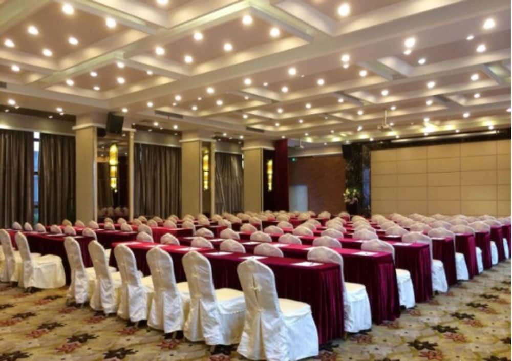 undefined Boya Holiday Hotel 2