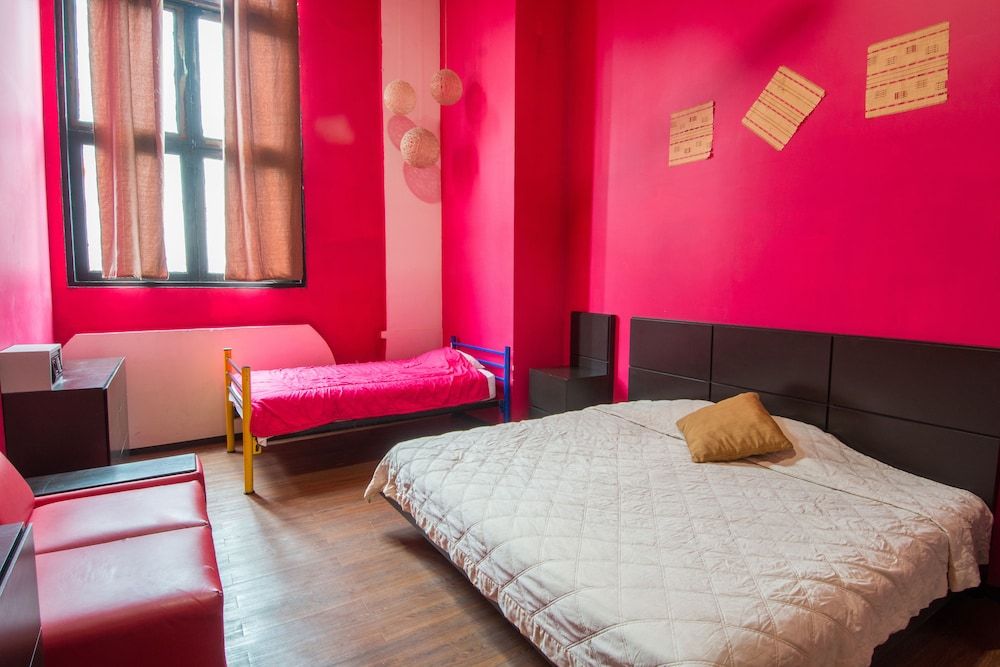 Hostal Amigo - Hostel Standard Double Room, Shared Bathroom 2