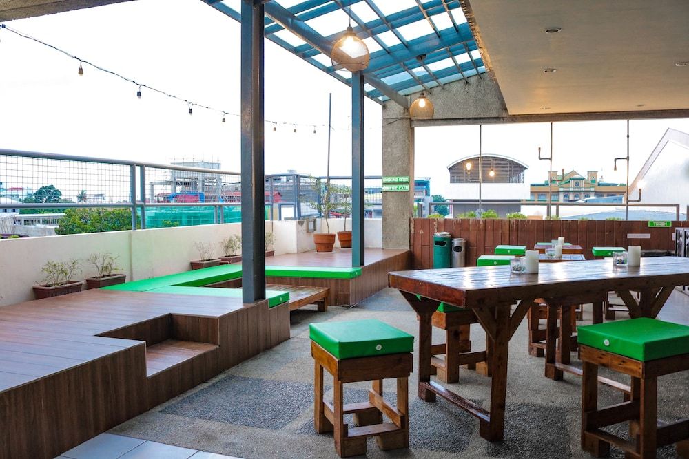 undefined RedDoorz @ Junquera Extension Cebu 4