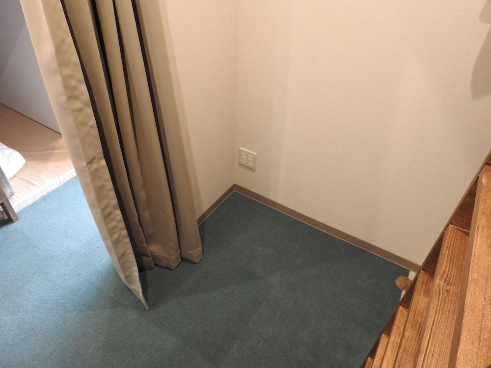 bnb+ Secret Base Mejiro - Hostel Mixed Dormitory Room 3