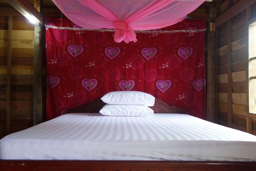 Authentic Cambodian Angkor Cottage Family Double or Twin Room, 1 Bedroom, Garden View, Executive Level 3