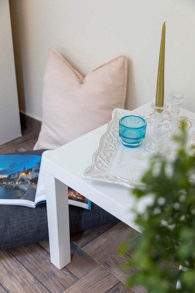 undefined Cozy and Modern Studio Near City Center 10