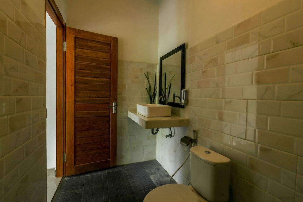 Bhavana Cottage Standard Double Room 9