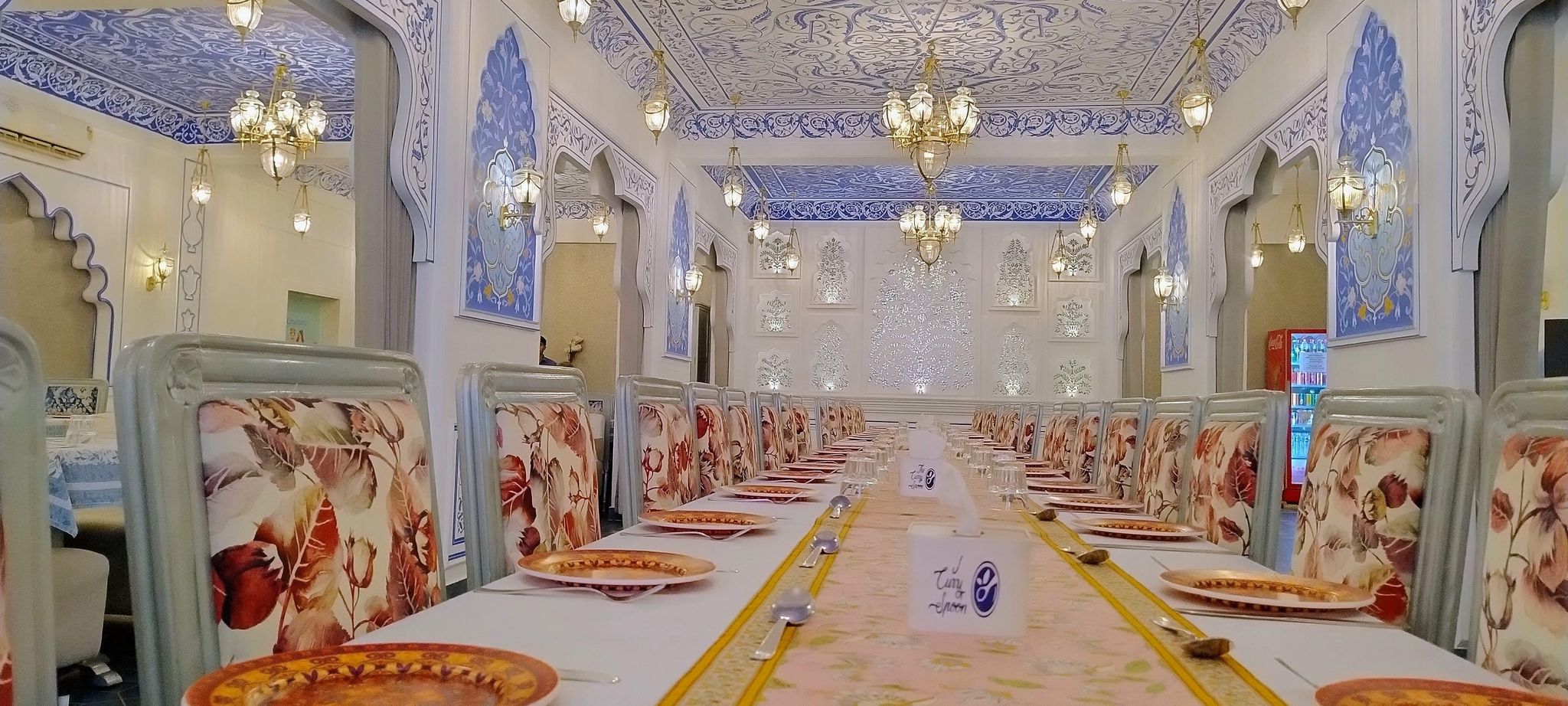 Food & Dining