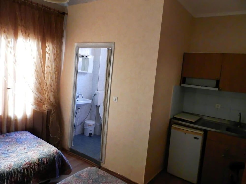 Basic Triple Room