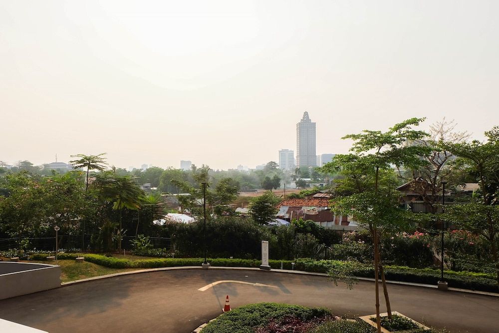 undefined Homey Rustic 2Br Apartment At Signature Park Grande