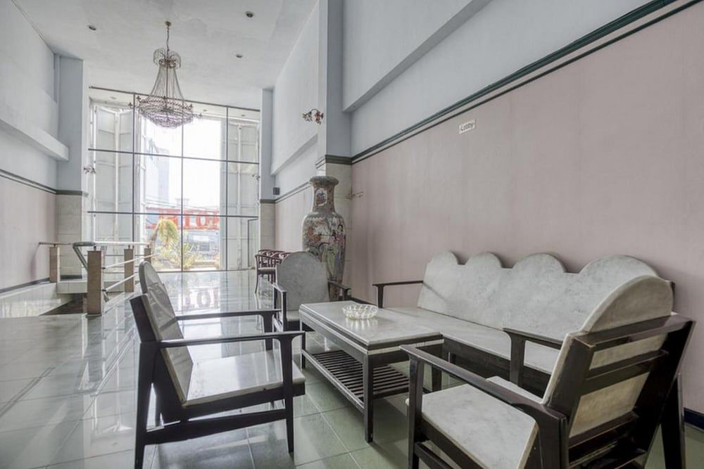 undefined Formerly Reddoorz Plus Near Jakarta Kota Station 4