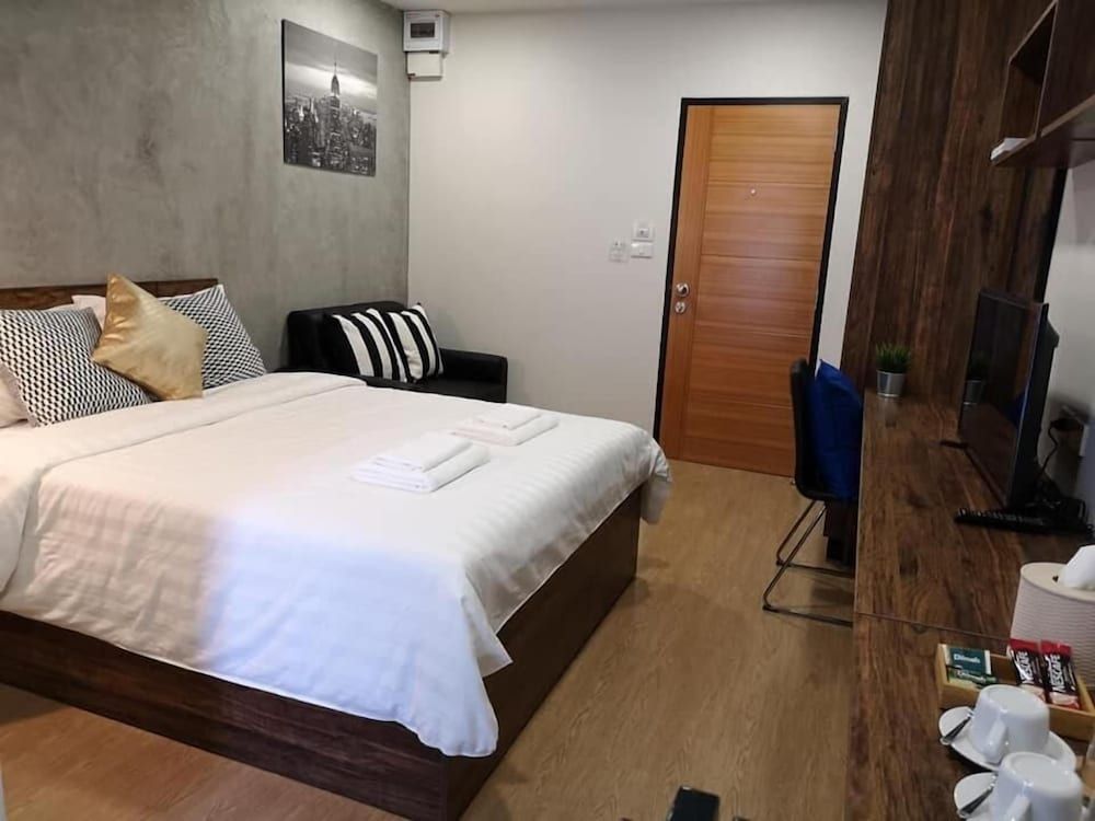 undefined Tata House 6