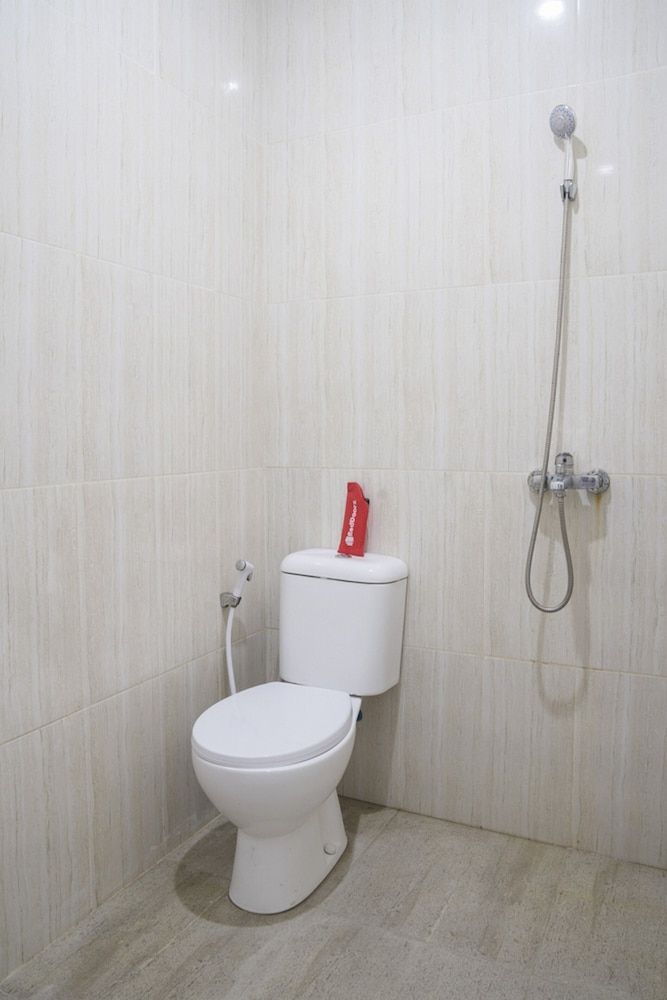 undefined RedDoorz @ Bandengan Jakarta 7