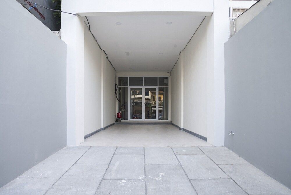 undefined RedDoorz @ Bandengan Jakarta 2