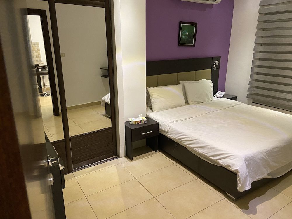 undefined 7 Days Hotel 5