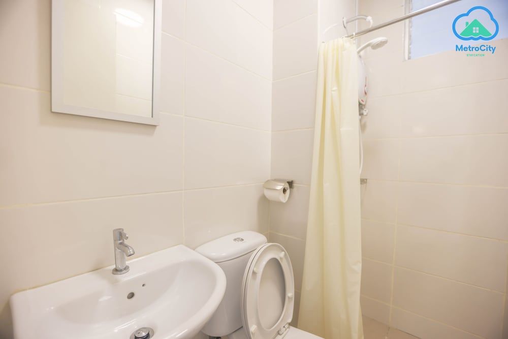 MetroCity Staycation Family Condo 5