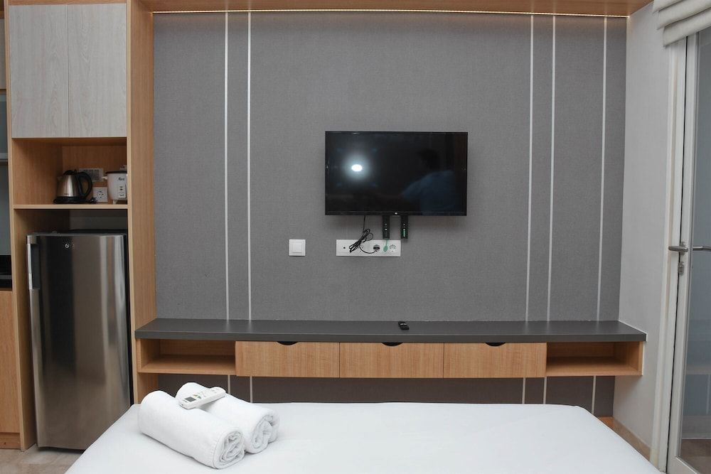 undefined Cozy Living Studio At Menteng Park Apartment 5
