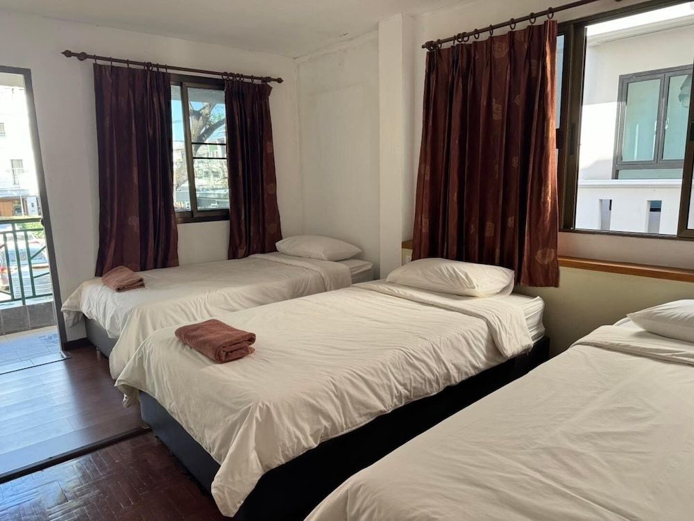 undefined Aunt & Uncle's House 2