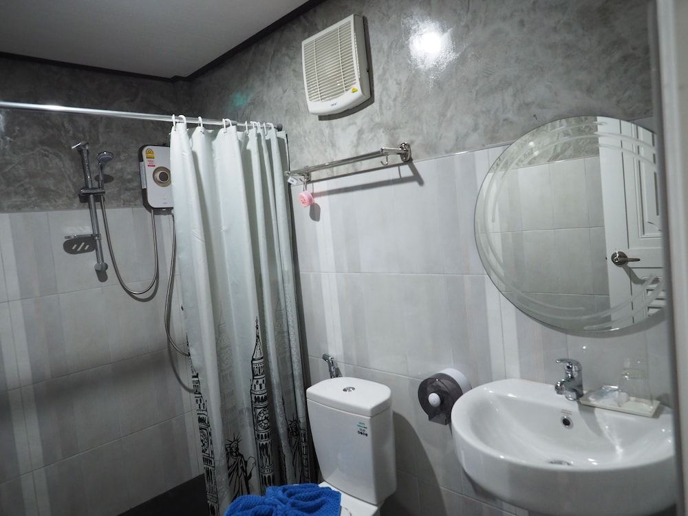 Baan Keree Thara Khiri Wong Standard Room 15