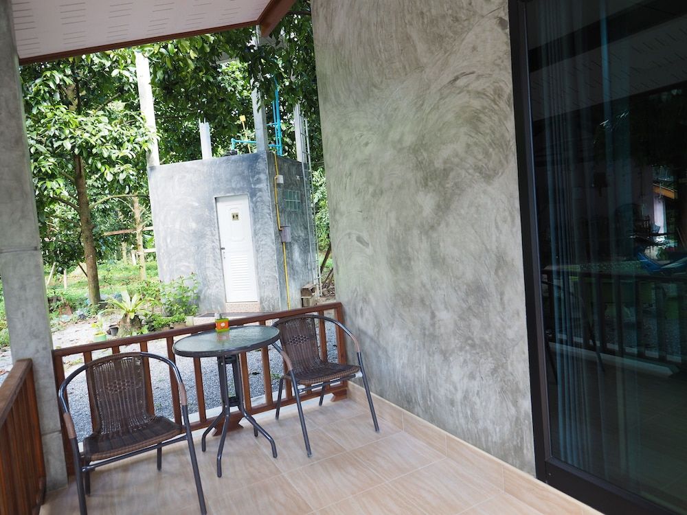 Baan Keree Thara Khiri Wong Standard Room 9