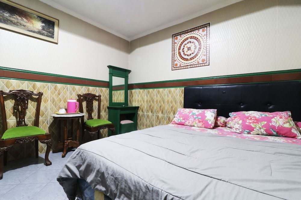 undefined Hotel Alamanda 2