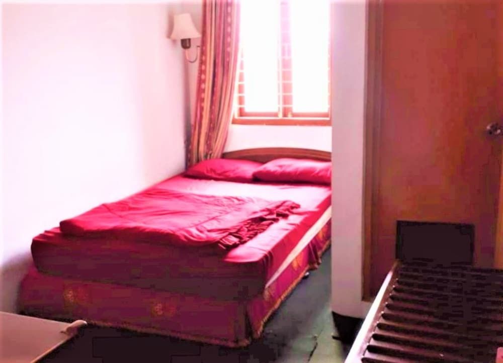 Villa Orange Lembang Pengkolan Deluxe Room 5