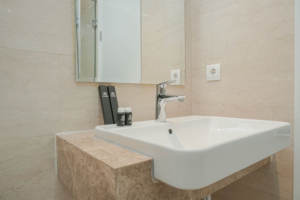 Fabulous Menteng Park Studio Apartment Apartment, Non Smoking, Kitchenette 12