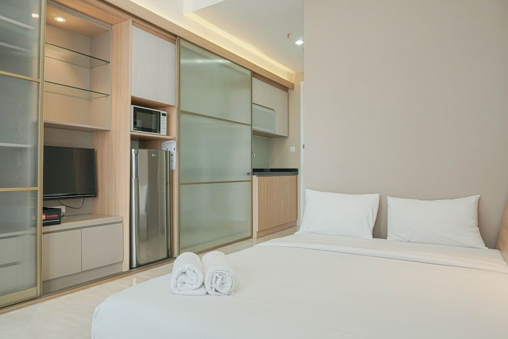 undefined Fabulous Menteng Park Studio Apartment 10
