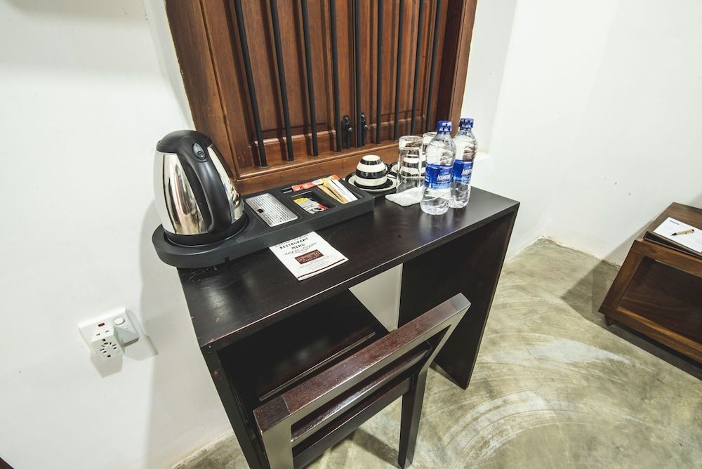 Thambu Illam Deluxe Room 9