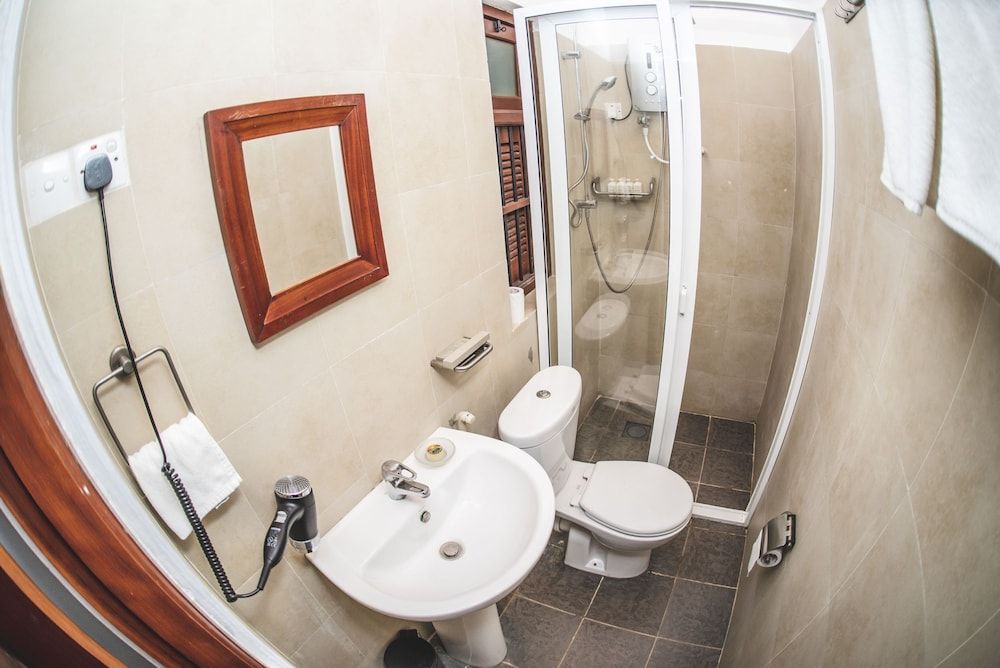 Thambu Illam Superior Room 4