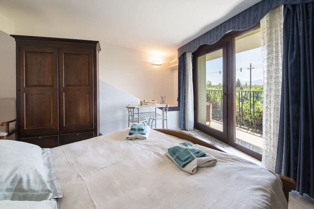 Le Calle Deluxe Double Room, Non Smoking, Garden View (The Suite) 6