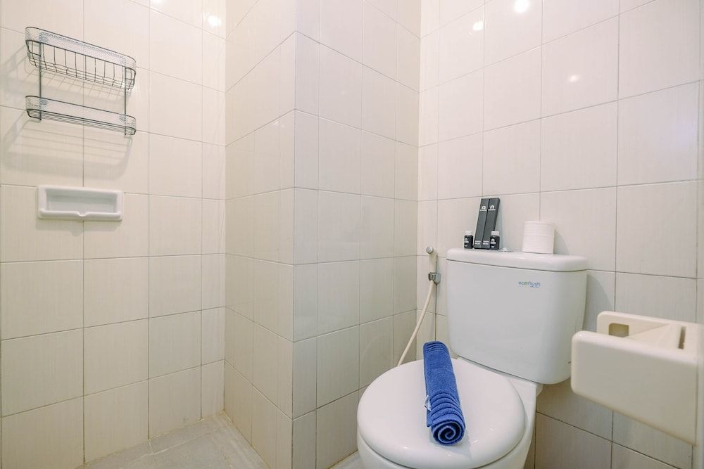 Simply Clean And Spacious Studio Signature Park Grande Apartment Room 8