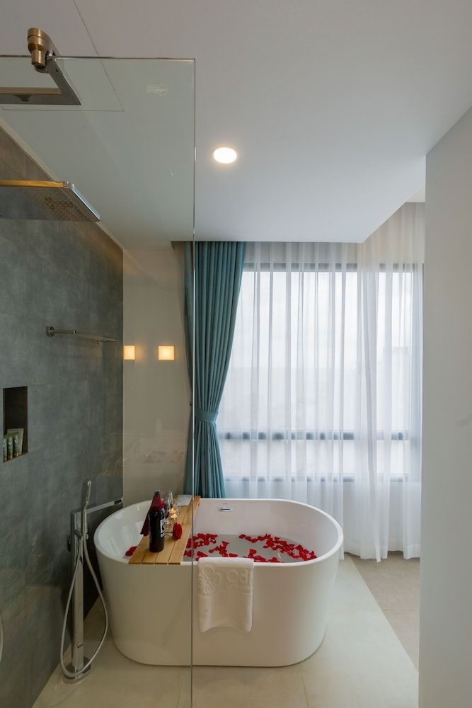 Odin Hotel Quy Nhon Suite, Ocean View 5