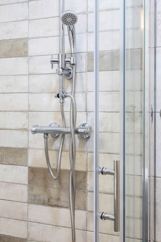 undefined Spacious Studio Near City Center 6