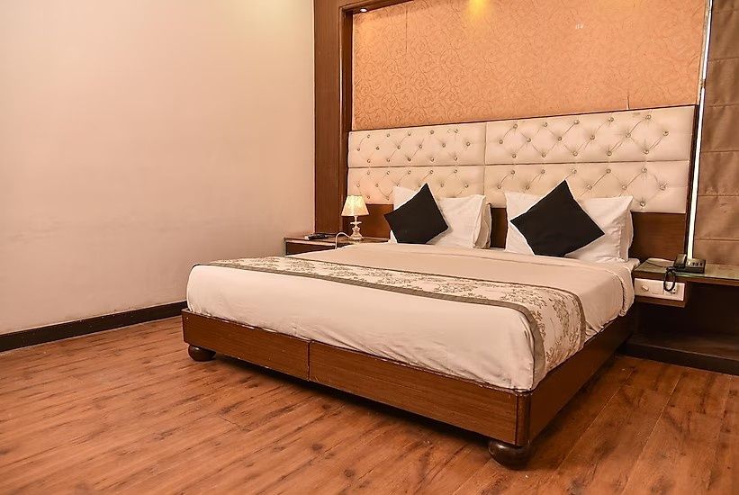 undefined Hotel Park Well 6