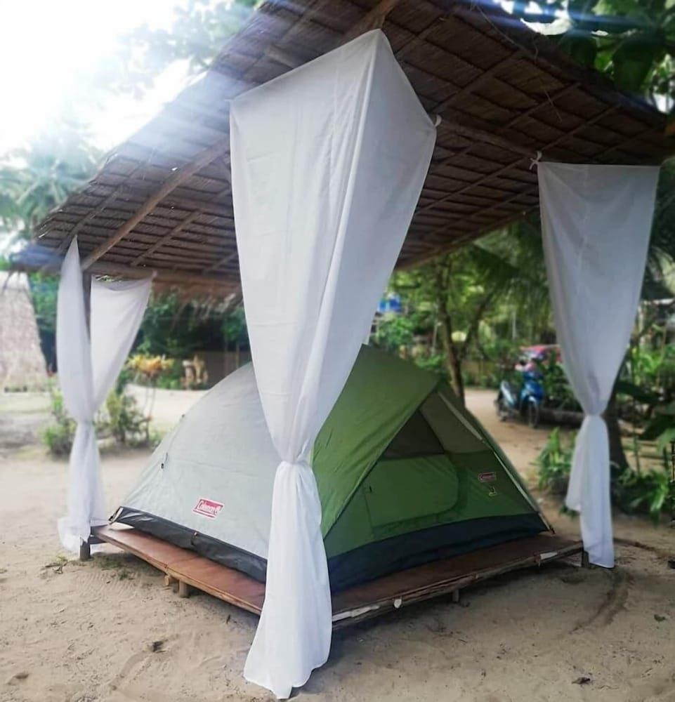 Balay Cuyonon Eco Lodge