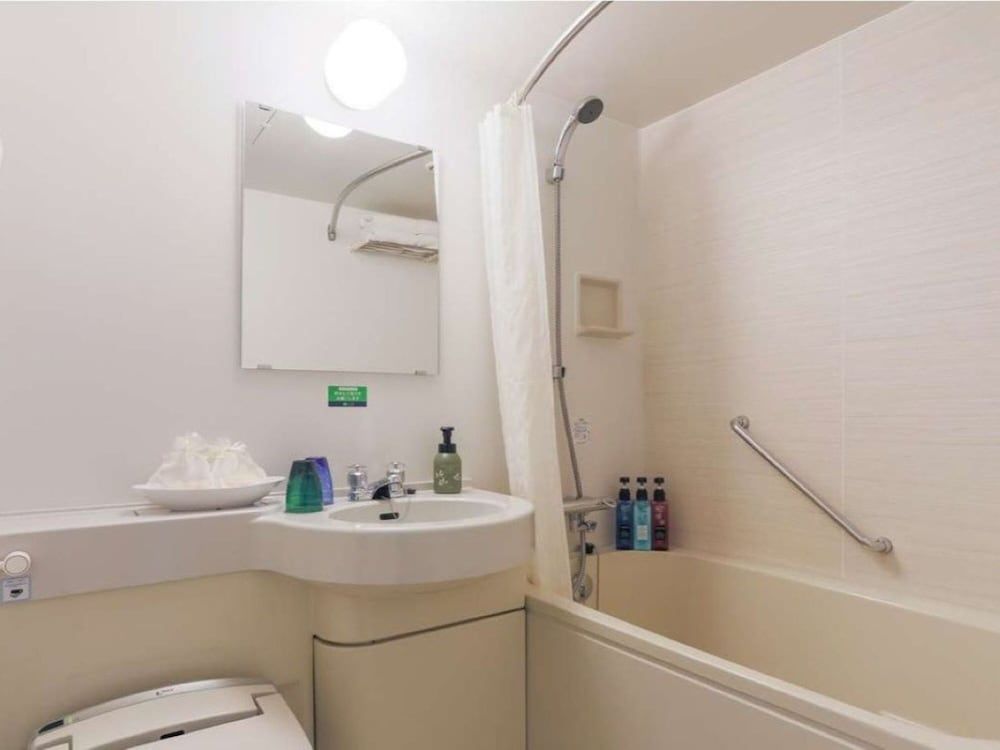 Hotel Resol Ikebukuro Semi Double Room, Smoking (14 sqm) 6