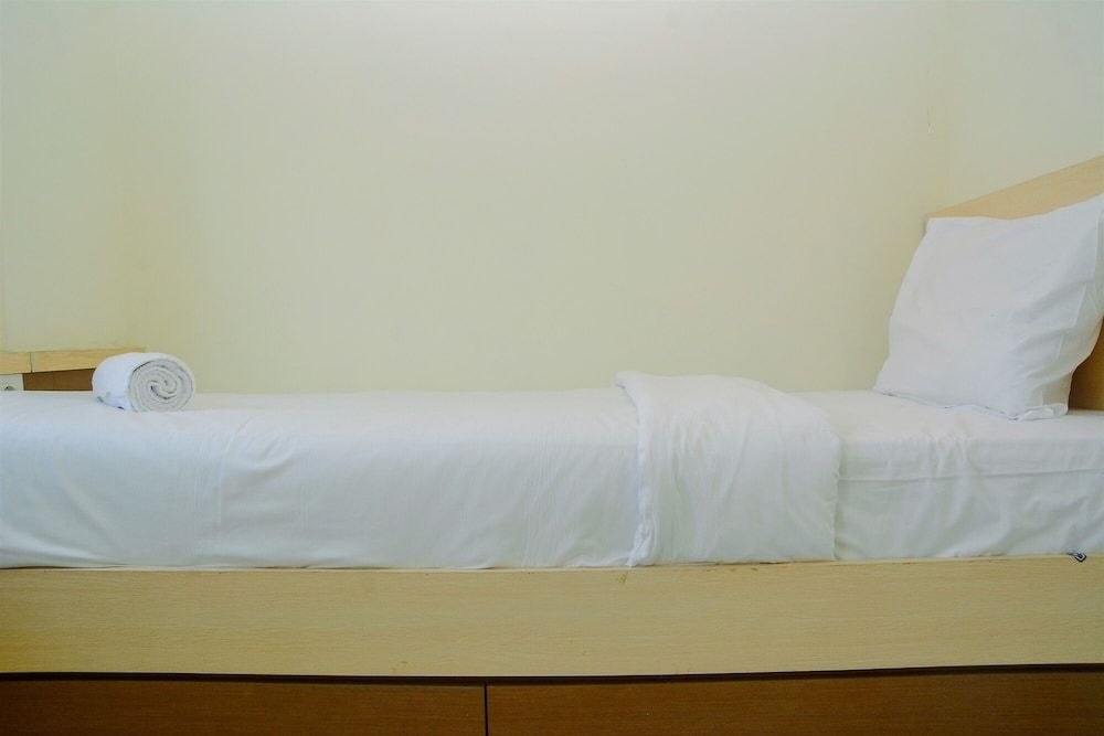 undefined Fully Furnished and Cozy 2BR at Green Pramuka City Apartment 8