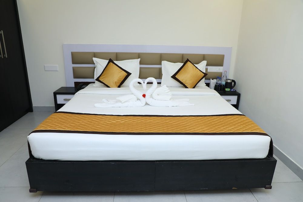 Clarks Inn Express Sirkazhi Standard Room, 1 Queen Bed 2