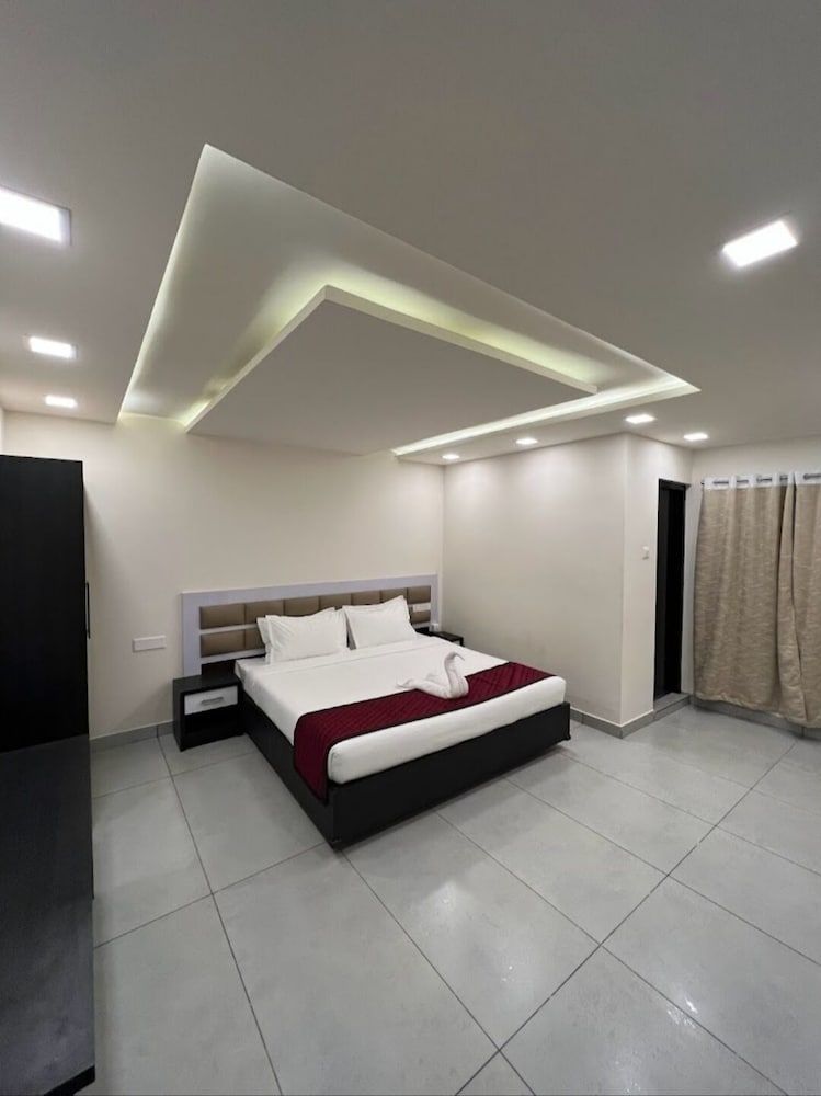 Clarks Inn Express Sirkazhi Deluxe Room