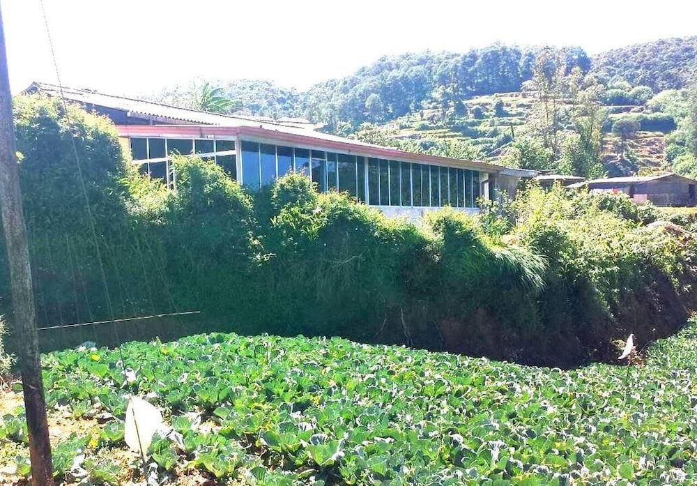 undefined Windy Hills Holiday Bungalow 5