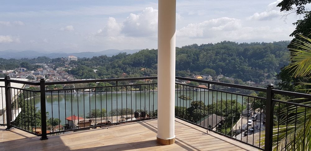 undefined Fairview Residence 6