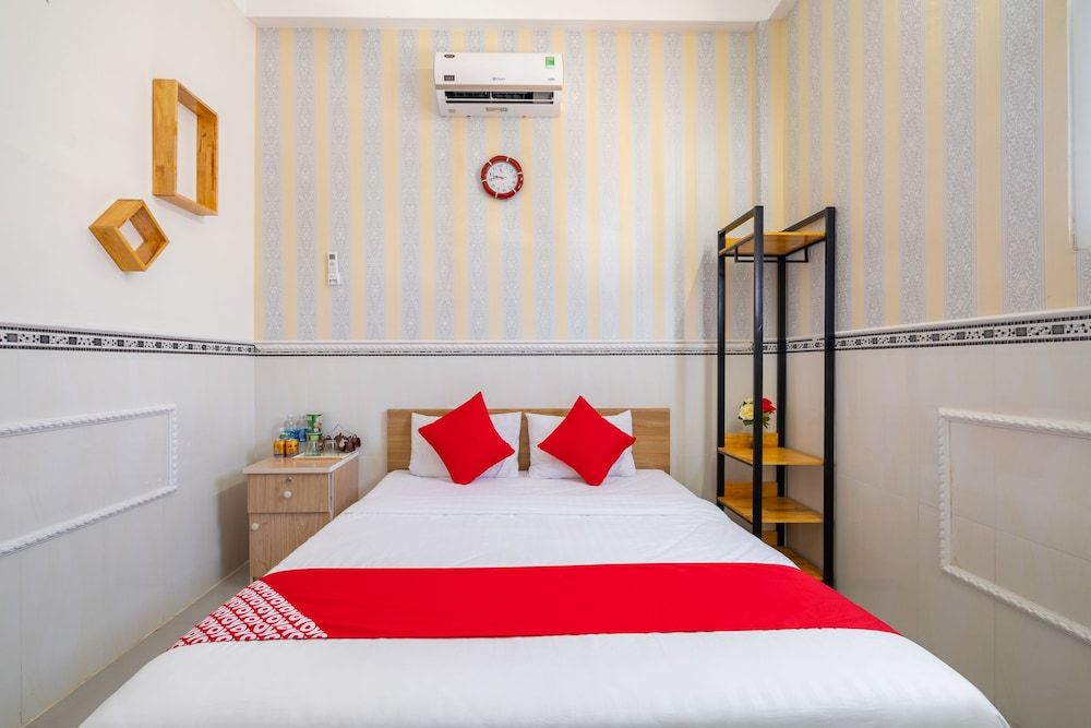 OYO 238 Luxury Motel Superior Double Room 2