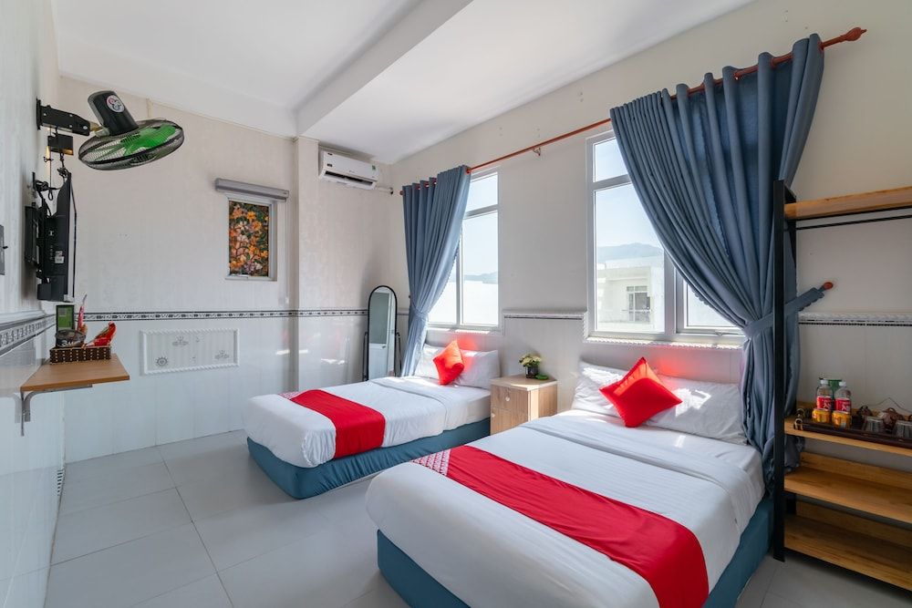 OYO 238 Luxury Motel Deluxe Twin Room 4