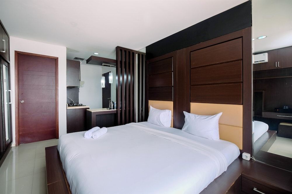 undefined Comfort And Homey Studio Apartment At Mangga Dua Residence 4