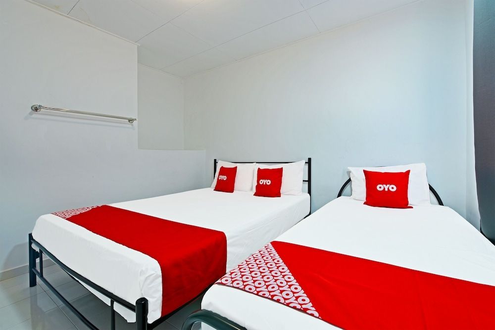 Room, 3 Bedrooms