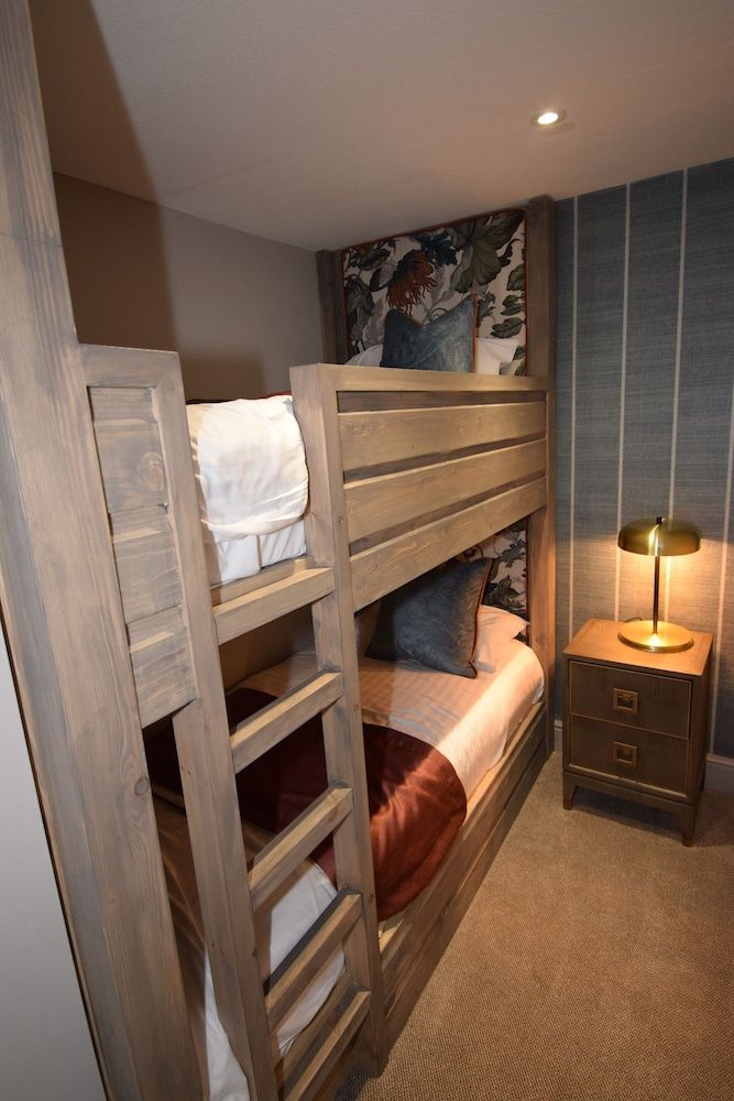 The Elphinstone Hotel Quadruple Room, Ensuite (Family) 2