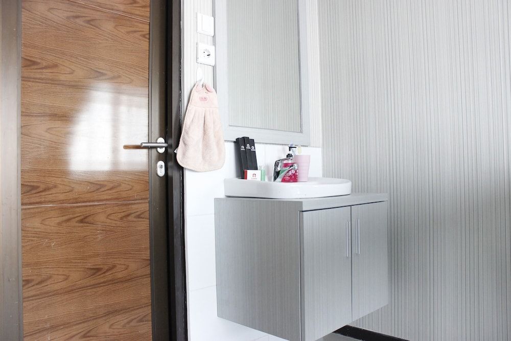 Stylish 2BR Gateway Pasteur Apartment Room 8