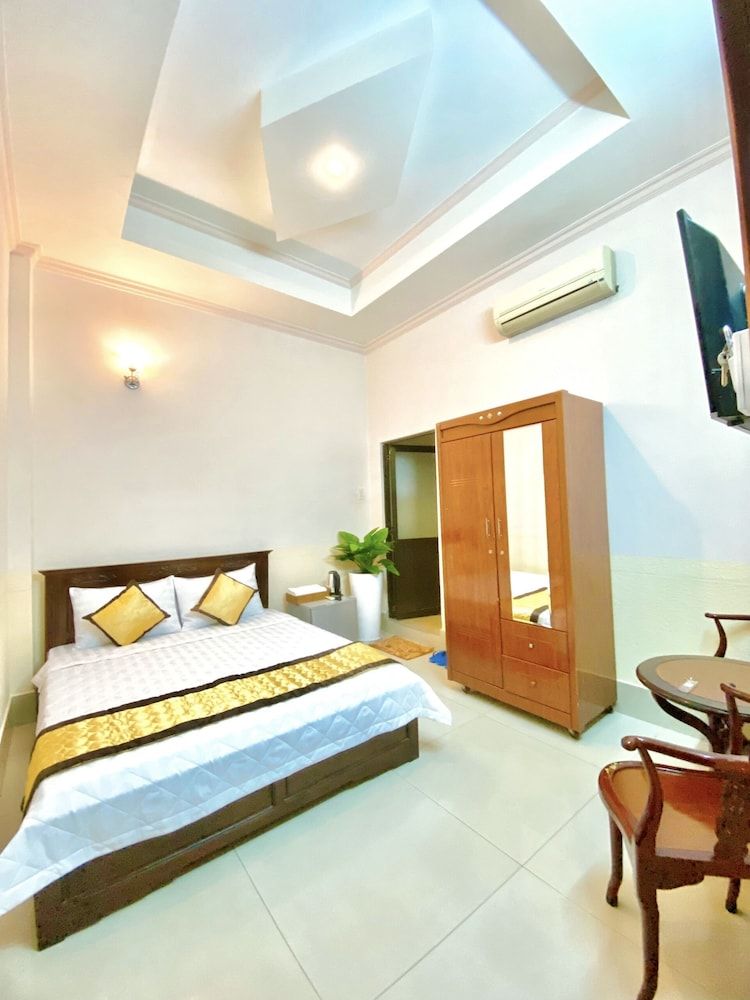 undefined Nama Hotel