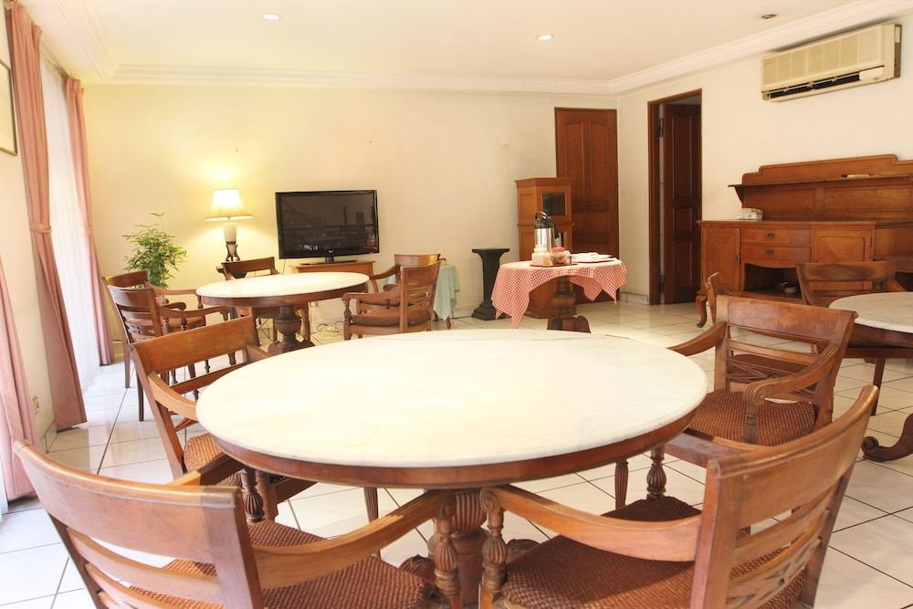 undefined Super OYO 123 Puri Lotus 5