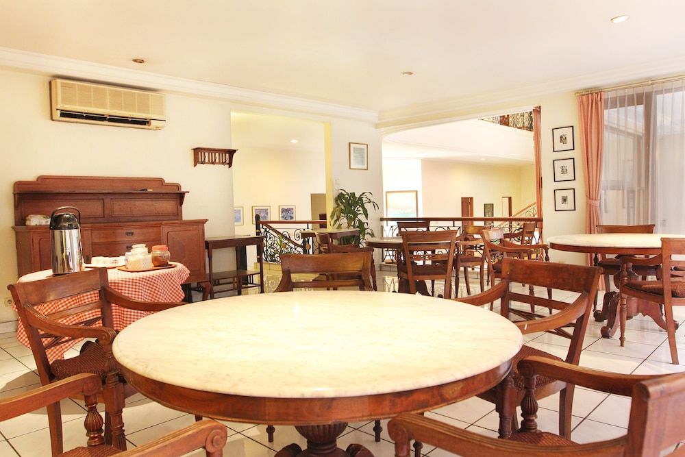 undefined Super OYO 123 Puri Lotus 8