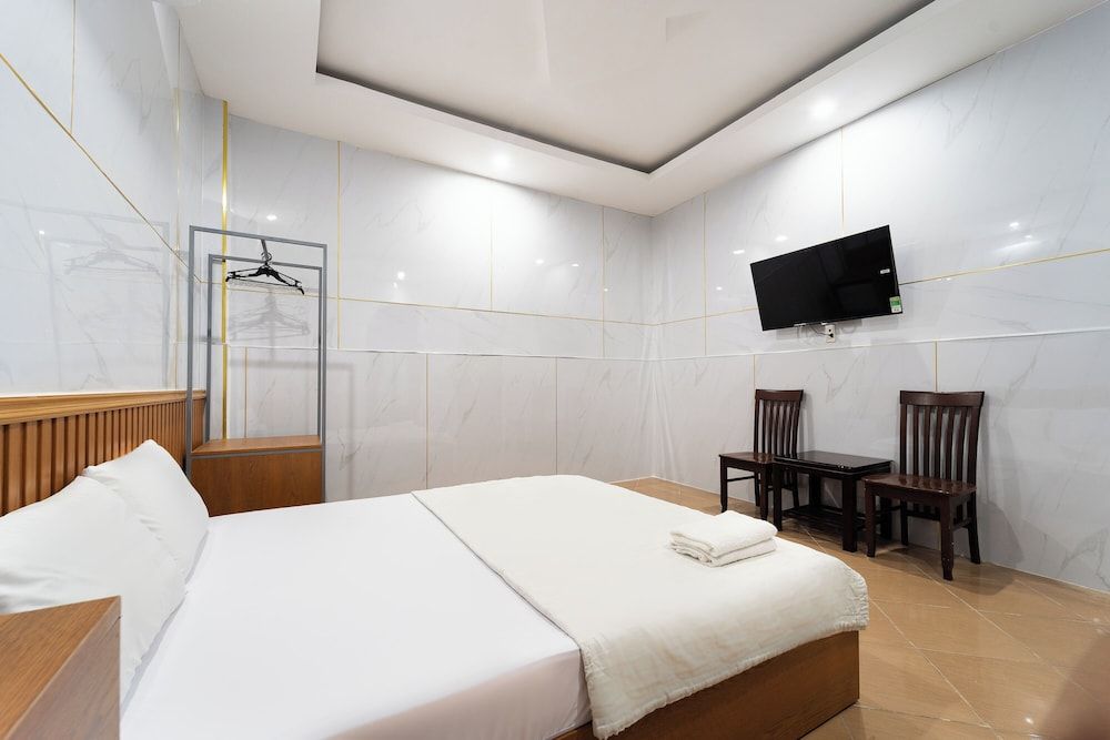 undefined OYO 261 Binh Dung Hotel 8