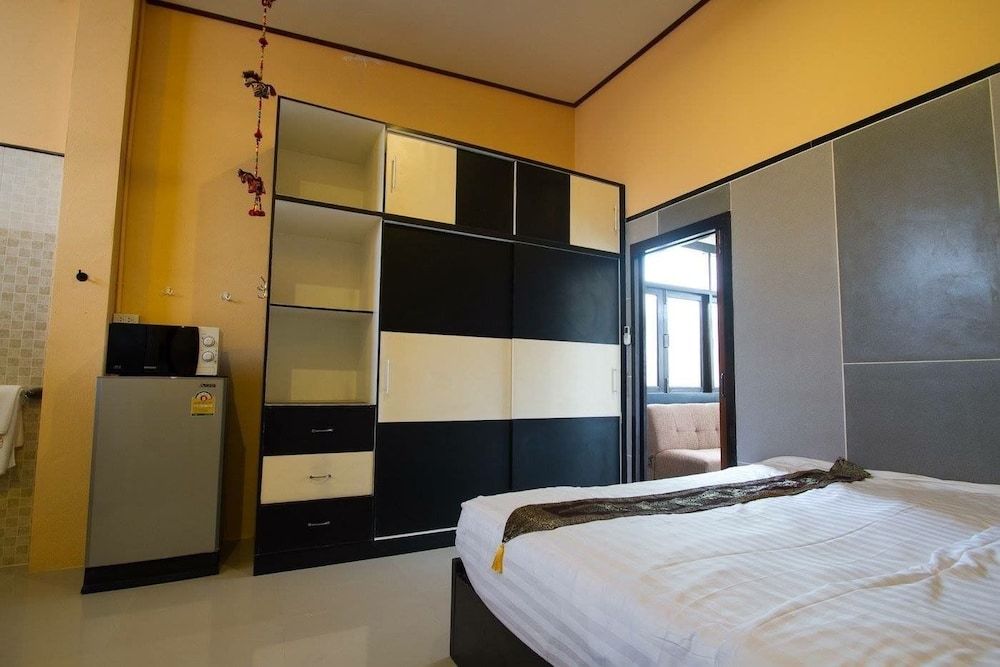 Wiang Kum Kam Resort Deluxe Double Room 2